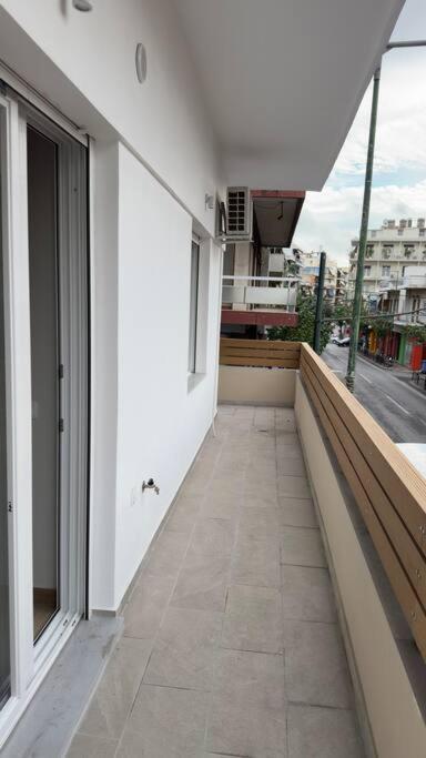 New Center Apartment Near Metro Athene Buitenkant foto