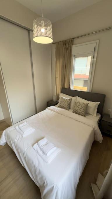 New Center Apartment Near Metro Athene Buitenkant foto