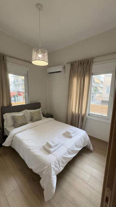 New Center Apartment Near Metro Athene Buitenkant foto