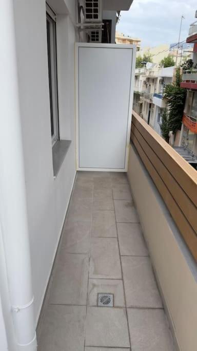 New Center Apartment Near Metro Athene Buitenkant foto