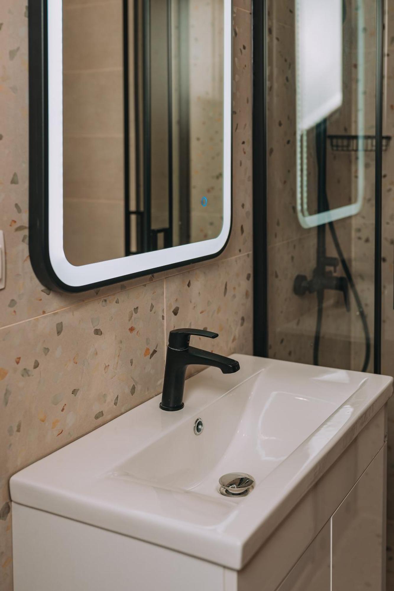 New Center Apartment Near Metro Athene Buitenkant foto