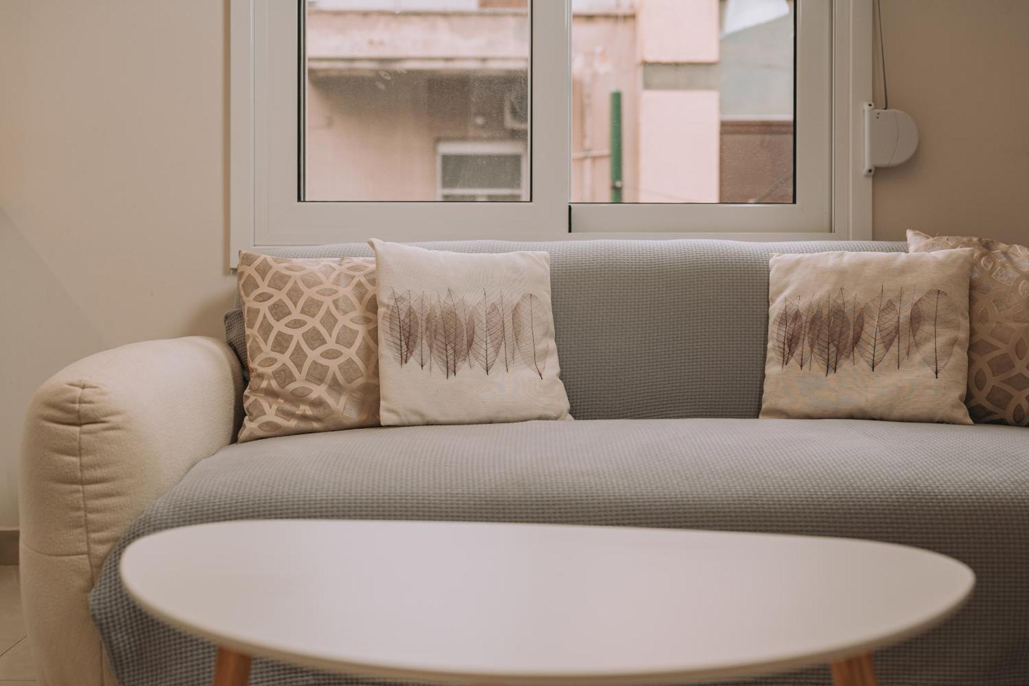 New Center Apartment Near Metro Athene Buitenkant foto